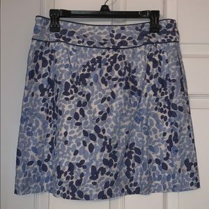 Blue and white Vineyard Vines skirt